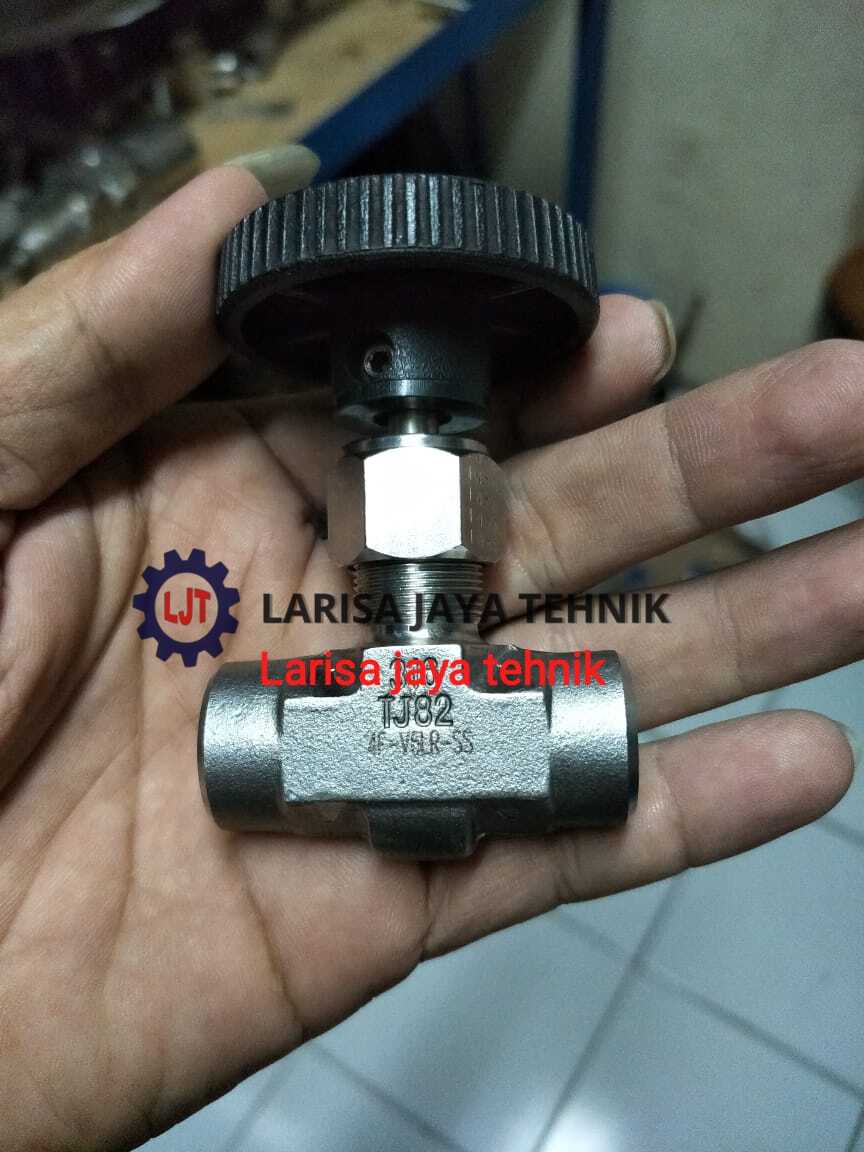 Neddle Valve 1", Stainless 316L Pressure : 2500 - 10.000Psi