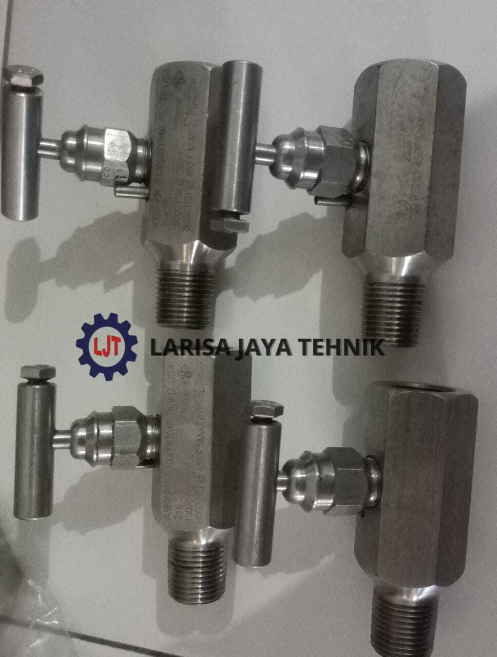 Neddle Valve 1/2", Stainless 316L Pressure : 2500 - 10.000Psi