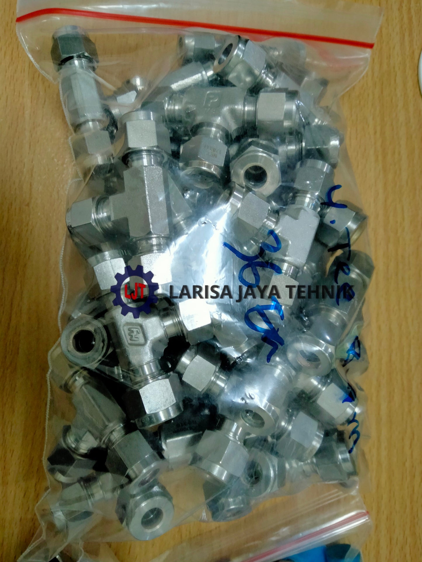 Union Tee 3/4"Od, Stainless 316L