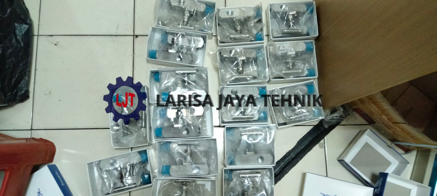 Multiport 1/2"Npt x 1/2"Fnpt